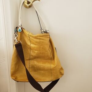 Gabs mustard  yellow color leather women's bag made in Italy
